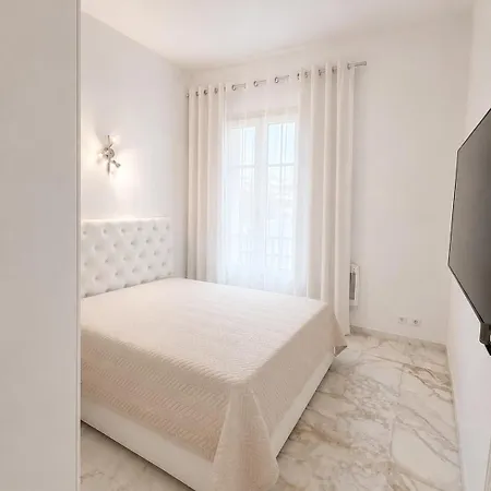 Perle Apartment *
